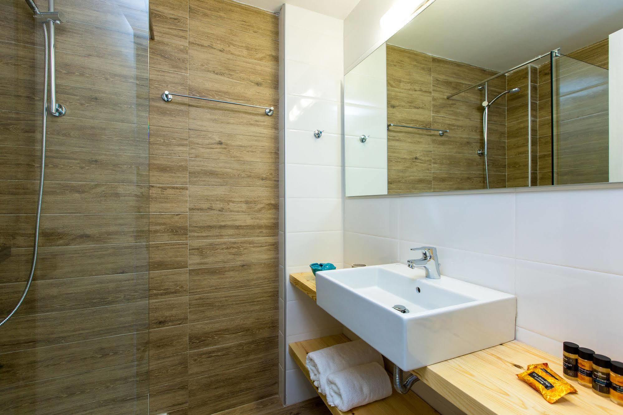 Golden Coast Seaside Apartments Rethymno  Exterior photo